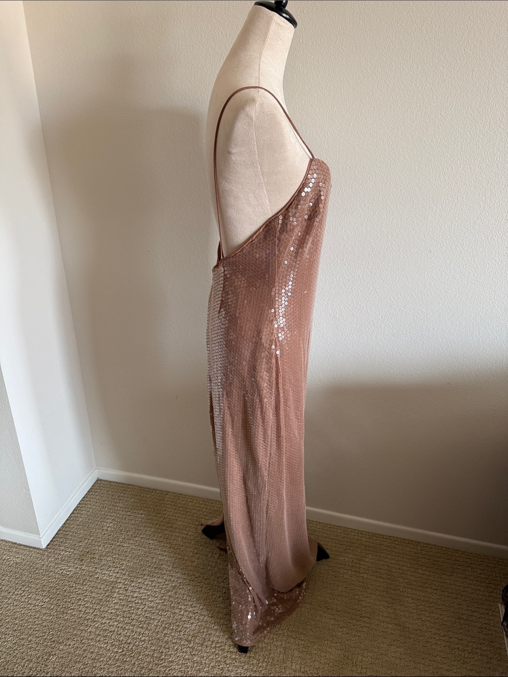 Reformation Bevelyn Dress - Picture 8 of 8